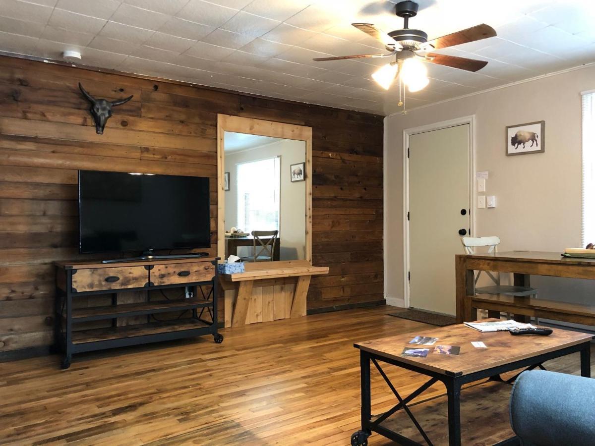 Updated + Clean Motel Room At The Base Of Mt Hood! Mount Hood Village Esterno foto